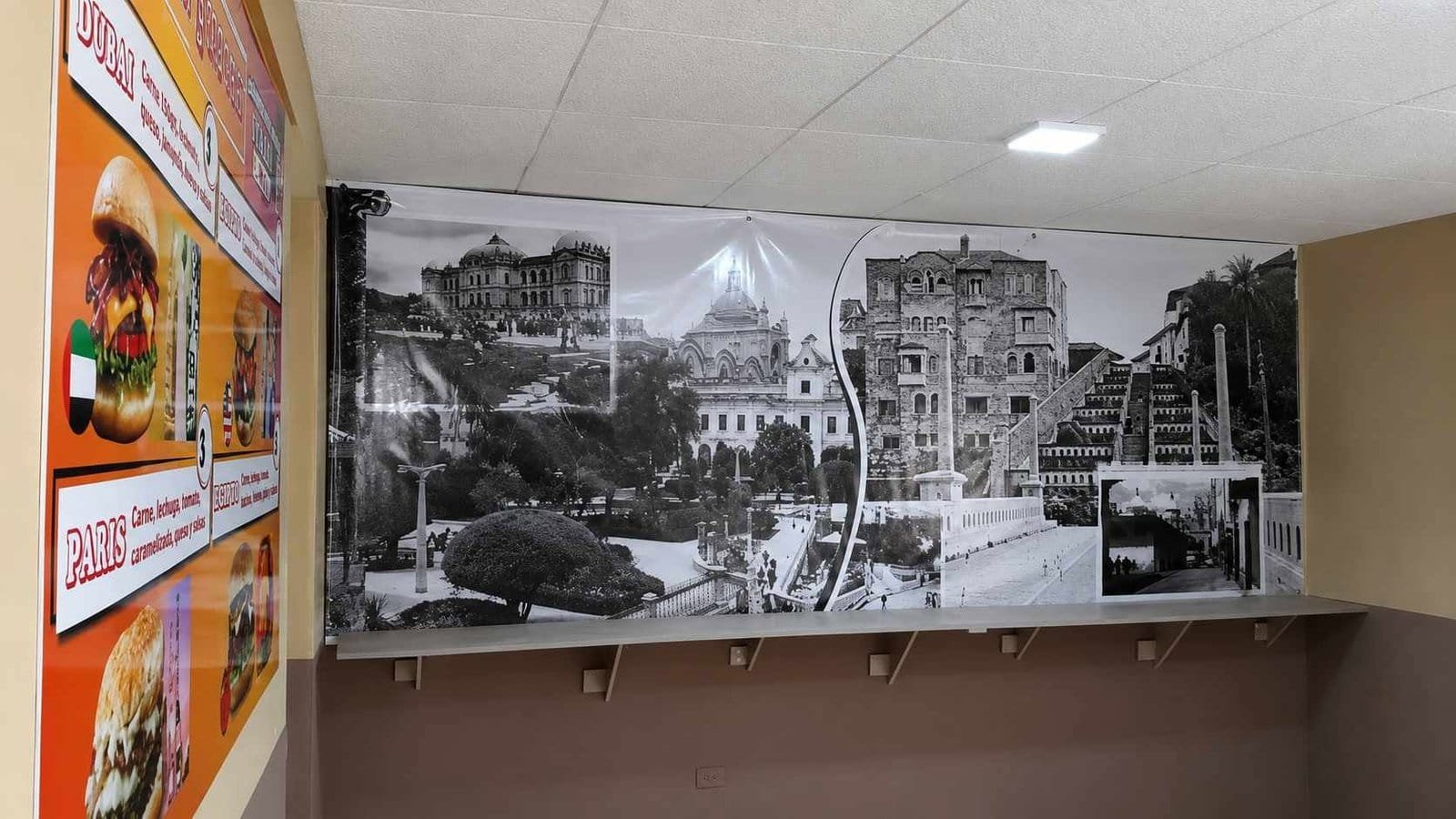 Mural fotográfico con estructura y panel adhesivo interior